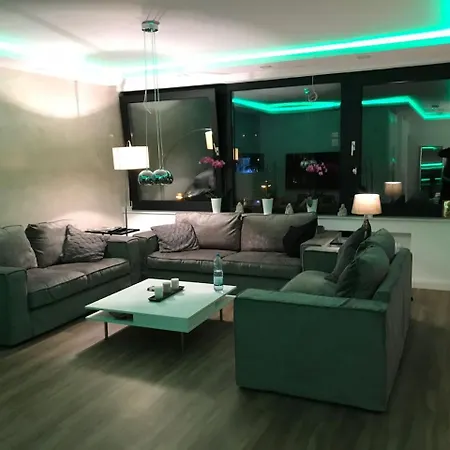 Zuhause , Keine Party, 2 Erwachsene Apartment *